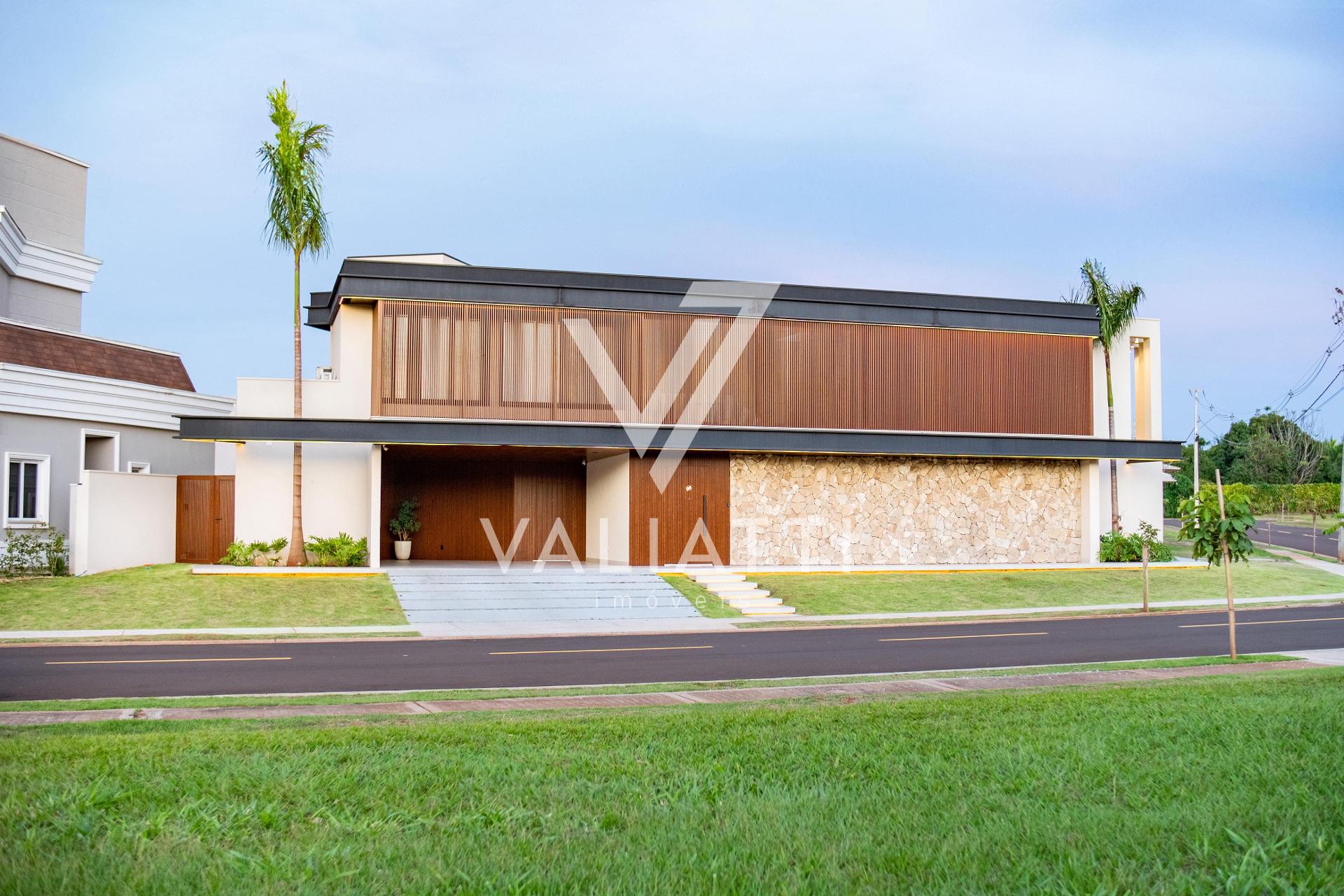 CASA - CONDOMÍNIO ROYAL BOULEVARD YACHT