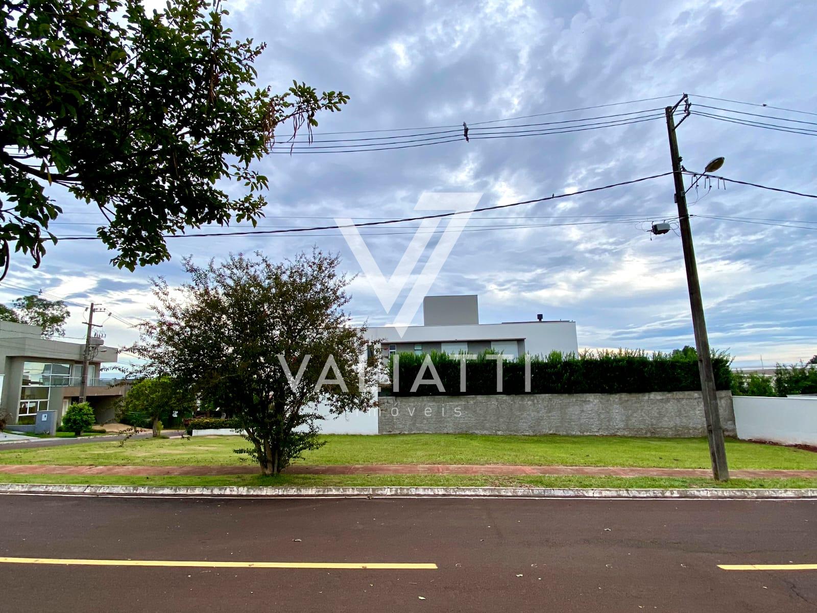 Terreno de 528m  no Condomínio Solar das Palmeiras