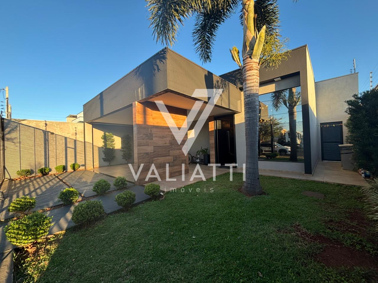 Casa com 04 Dormitórios sendo 01 Suíte Master e Piscina no Vil...