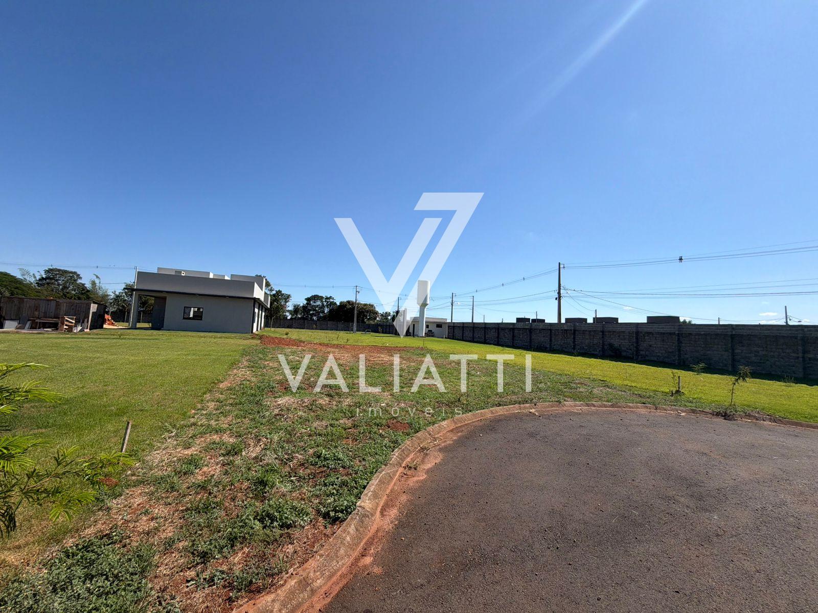 Terreno com 302m no Condomínio Residencial Beira Rio