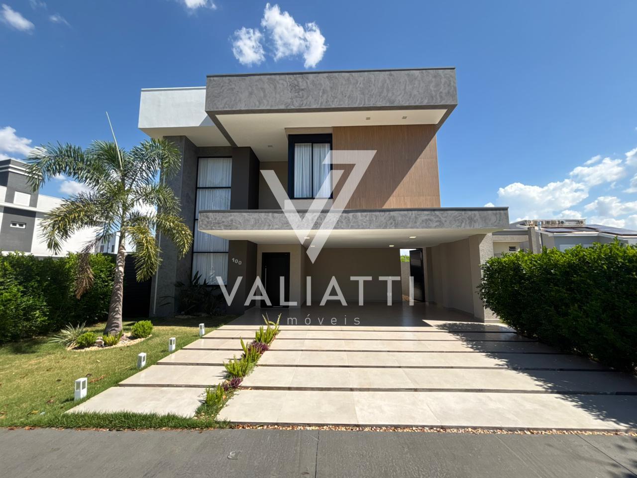 Sobrado com 04 Suites sendo 03 Su?tes com Closet no Condom?nio...