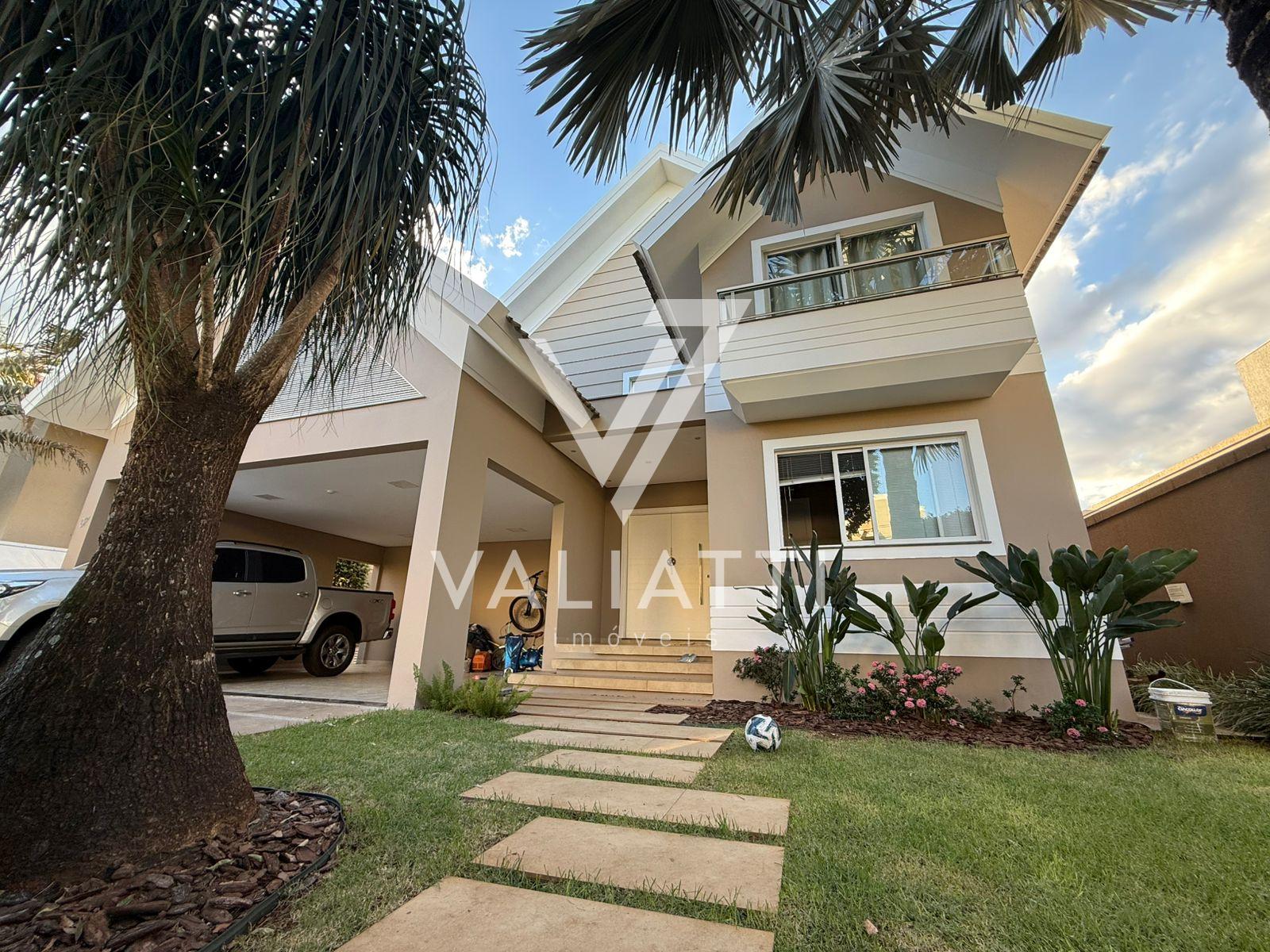 Sobrado Mobiliado com 04 Dormit?rios sendo 02 Su?tes Condom?ni...