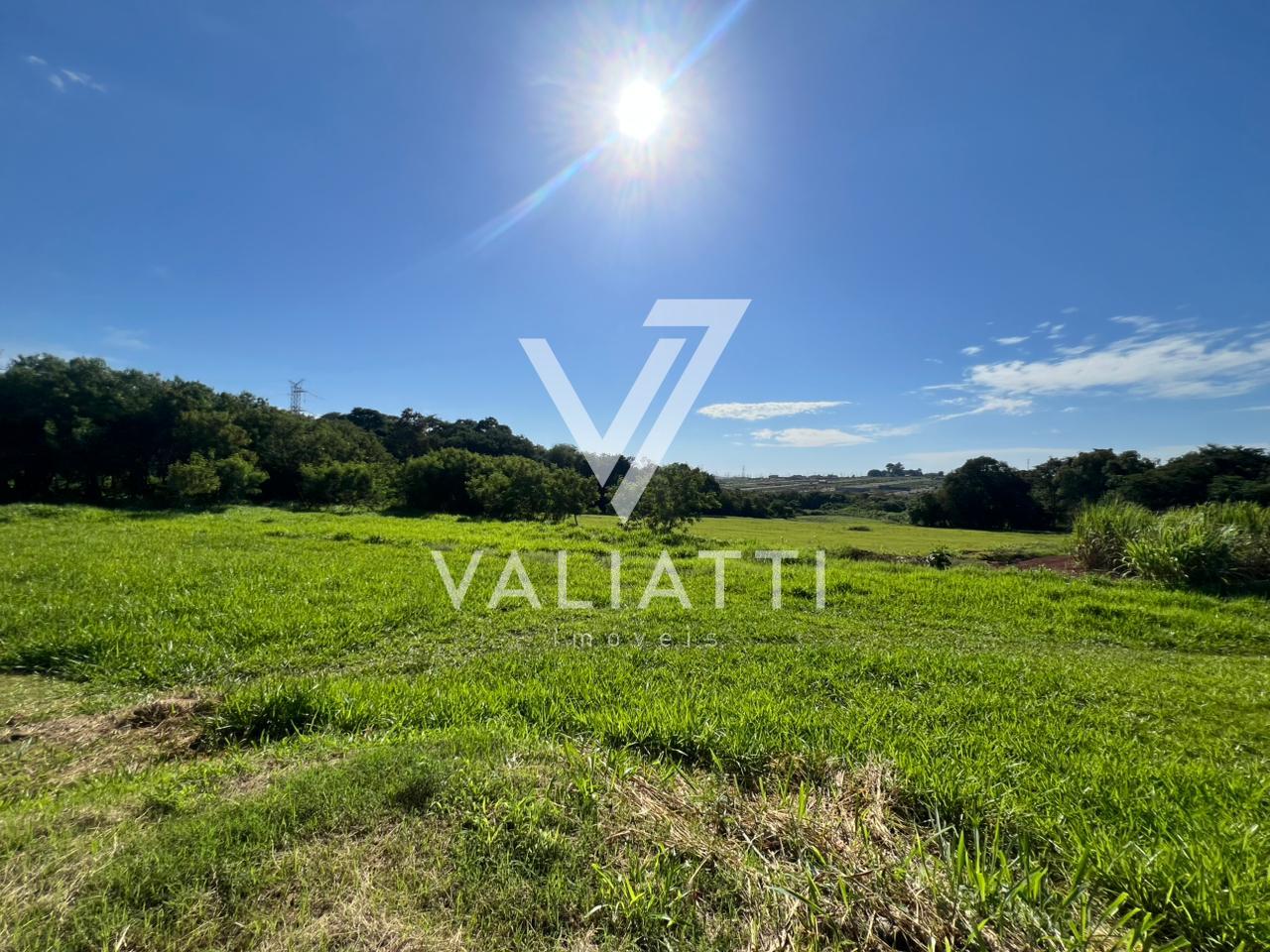 Terreno com Área Total de 30.208,66m no Parque Residencial Tre...