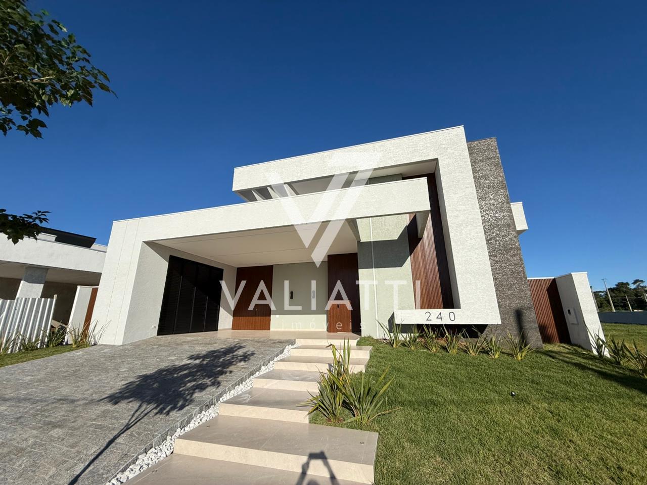 Casa Terrea com 03 Suites no Condomínio Ritz Cataratas Yacht R...