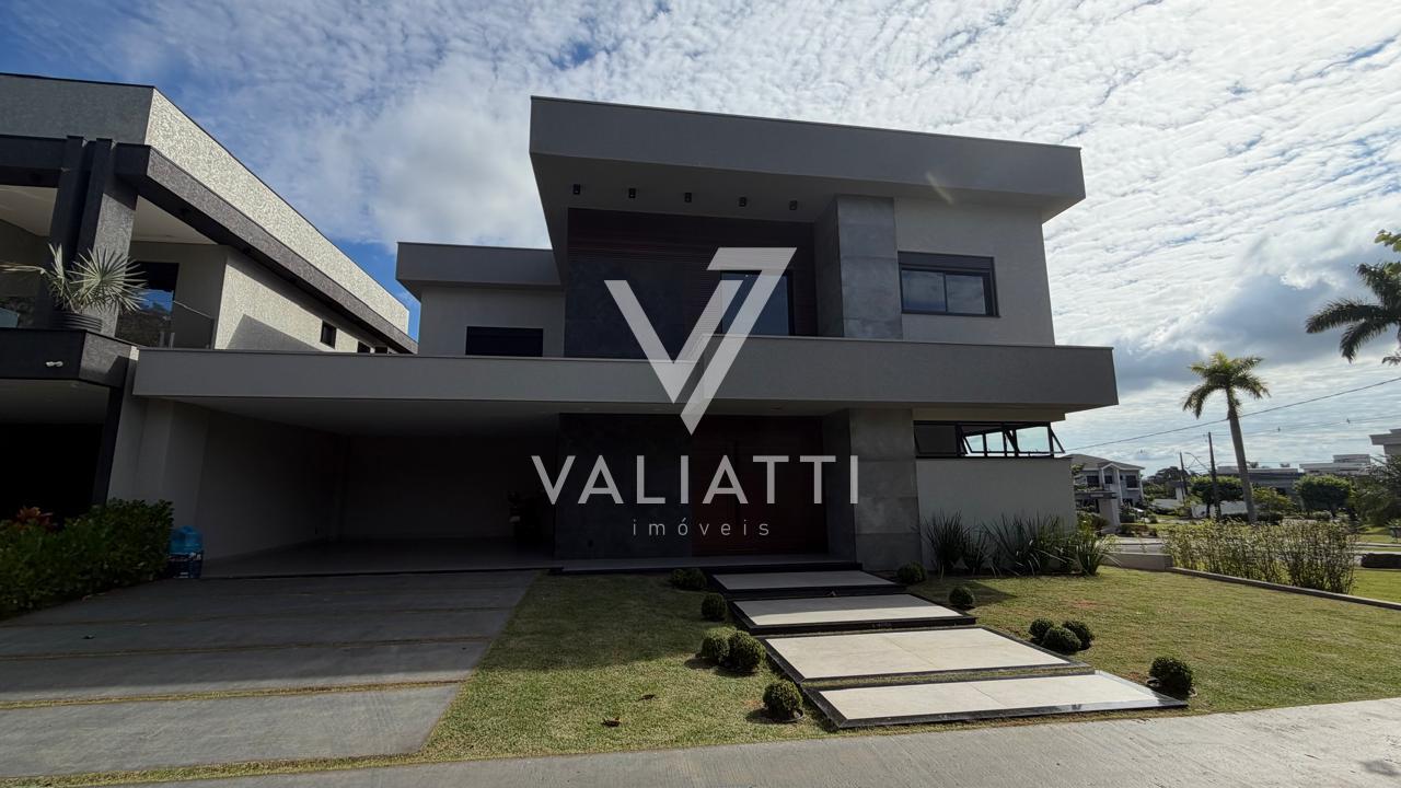 Triplex com 03 Suites sendo 01 Suite com Closet e Piscina com ...