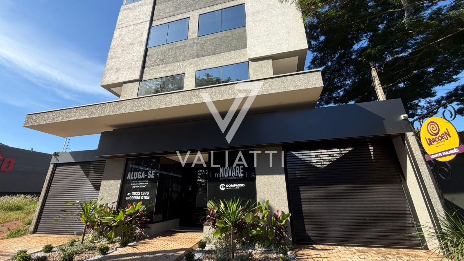Sala comercial no 1? Pavimento com 01 Banheiro e 01 Vaga de Ga...