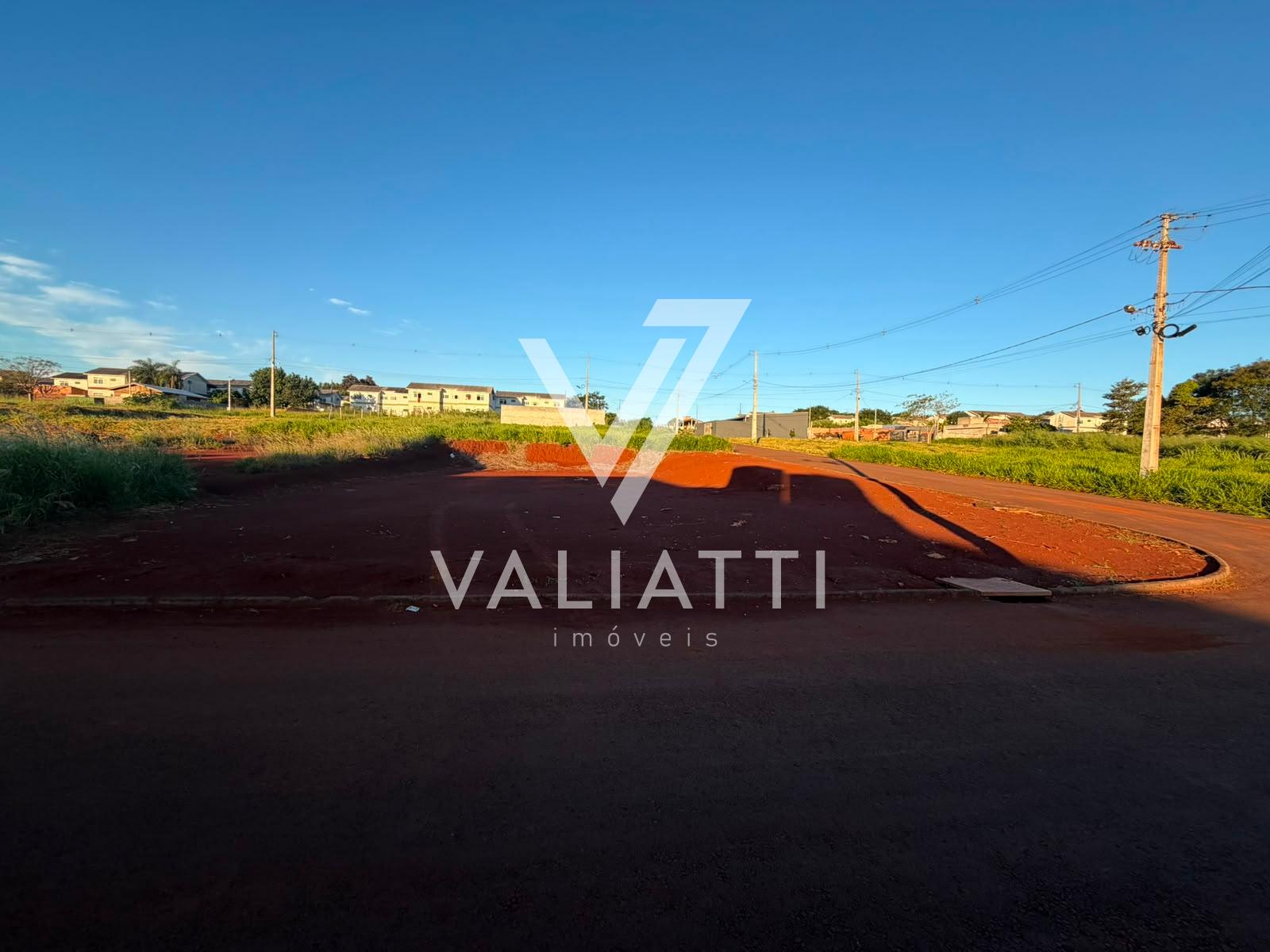 Terreno de Esquina com Área Total de 390 m² no Jardim Curitiba