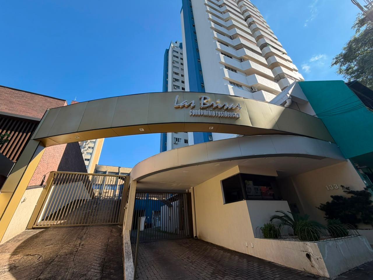 Apartamento no Centro de Foz no Edifício Las Brisas, contendo ...