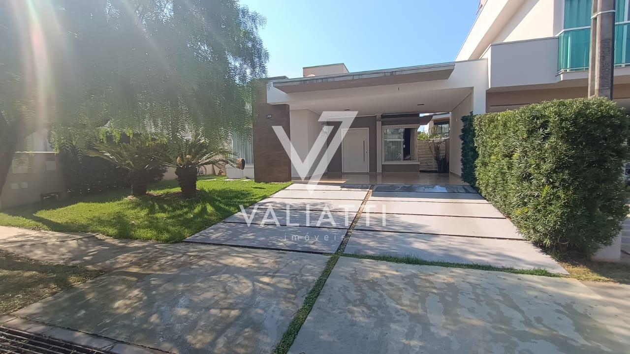 Casa á venda no Condomínio Terras Alpha 1 com 03 Dormitórios s...