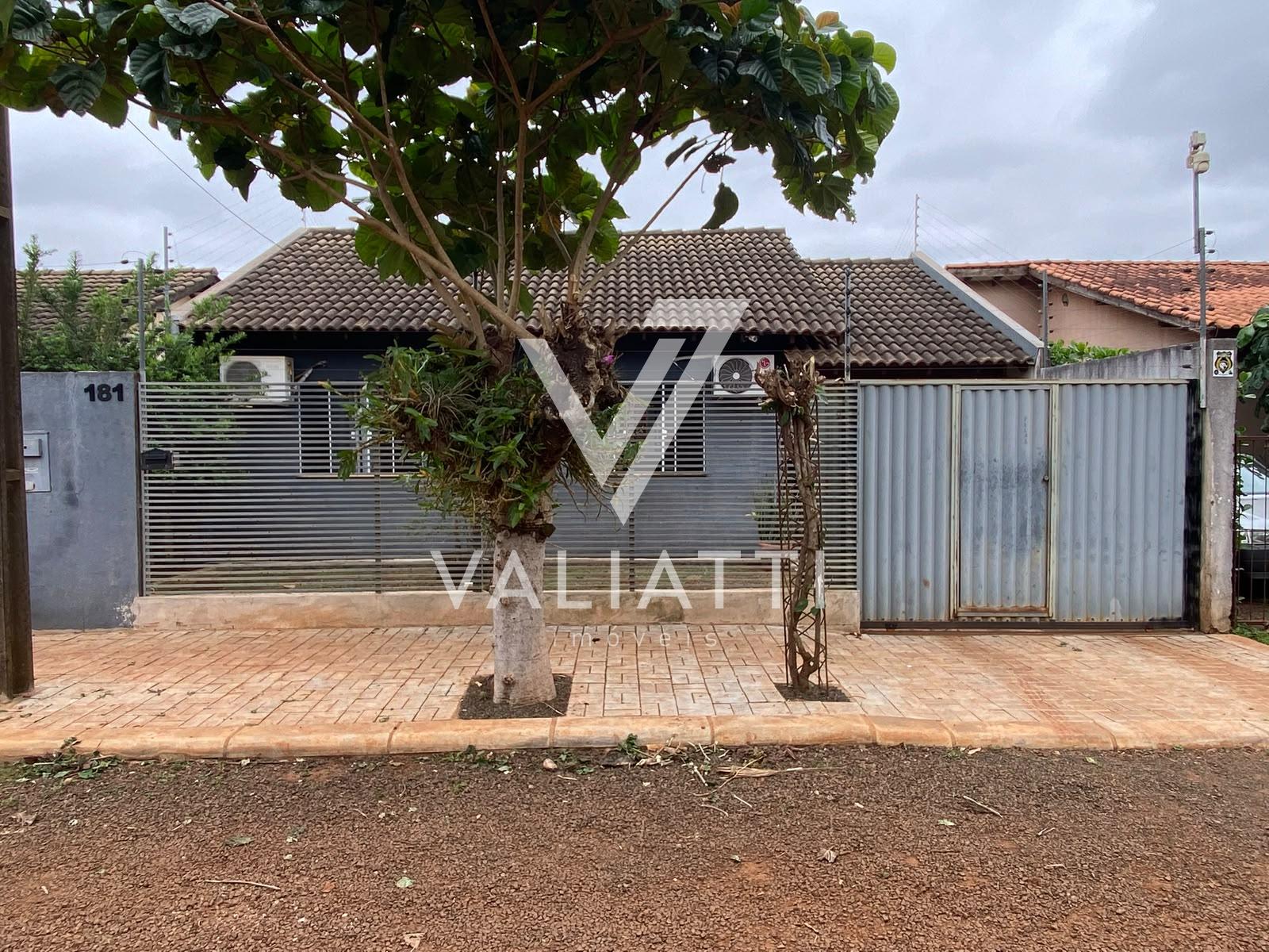 Casa Jardim Alvorada á Venda 380.000,00 com 03 quartos com edícula e churrasqueira.