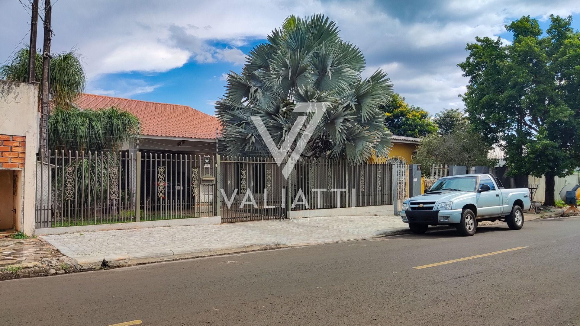 CASA À VENDA JARDIM PANORAMA COM PISCINA E SAÍDA PARA RUA DE TRÁS