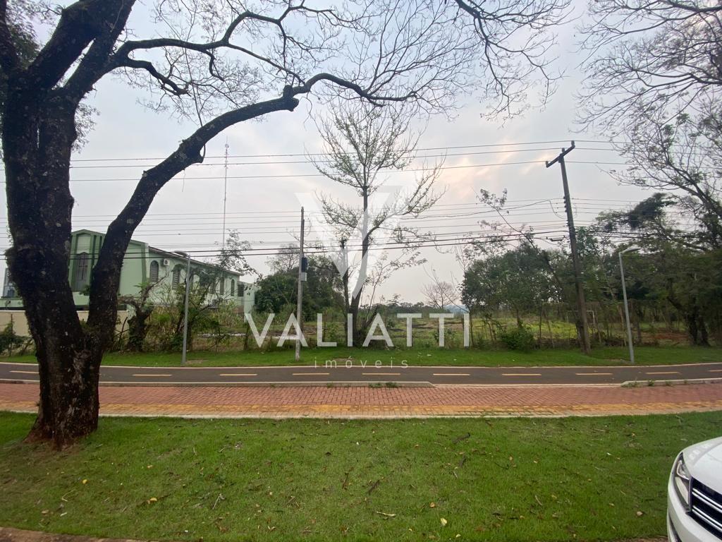 Excelente Terreno à venda localizado na Avenida Tancredo Neves...