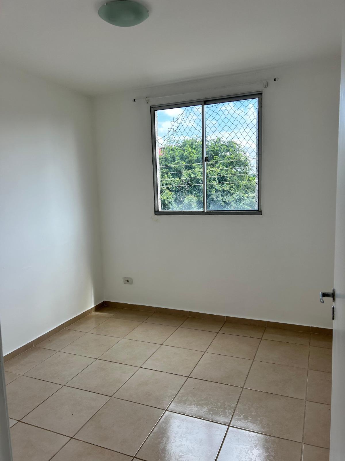 Oportunidade para Morar ou Investir  2 Quartos perto da UEL p...
