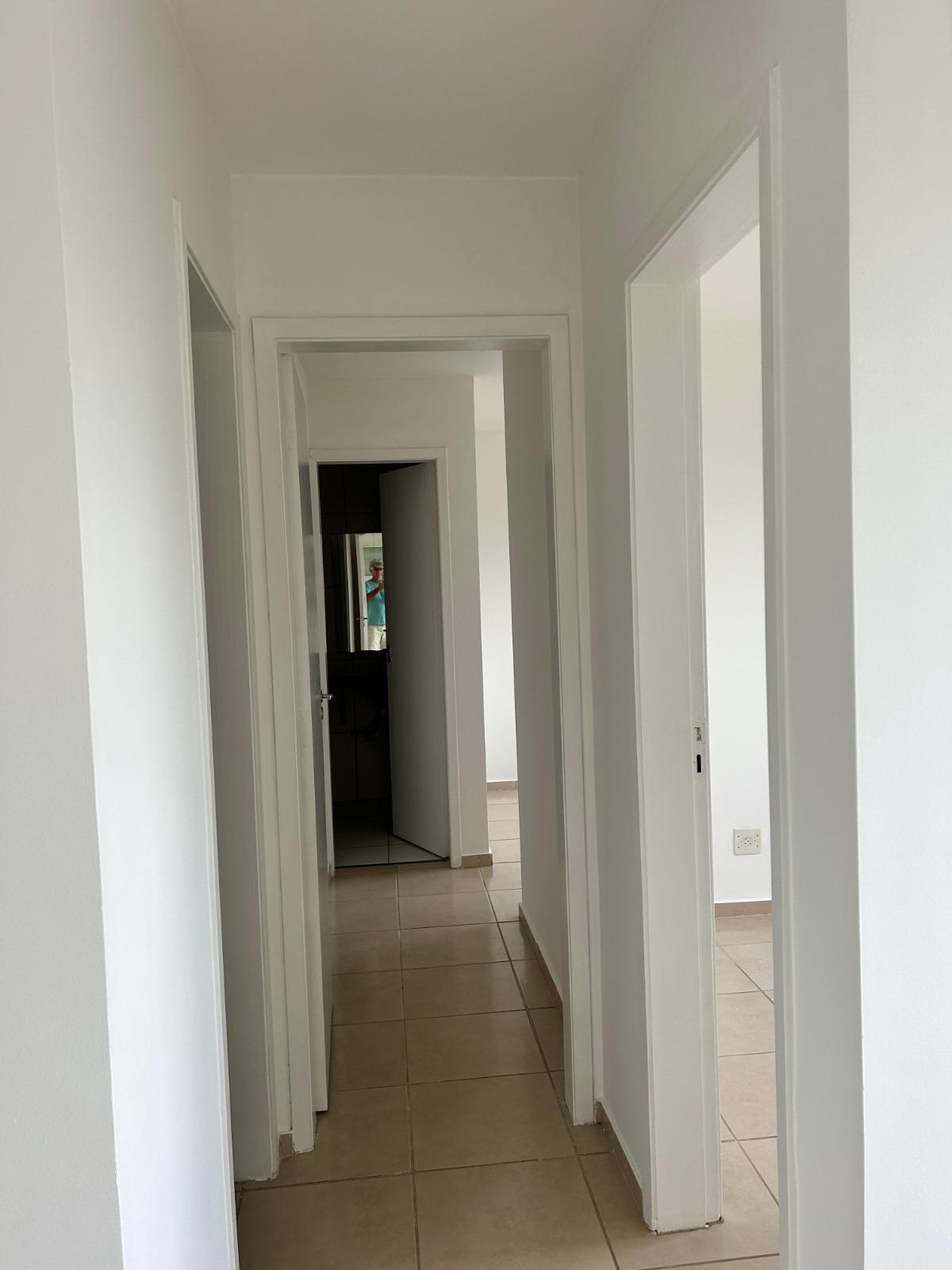 Oportunidade para Morar ou Investir  2 Quartos perto da UEL p...