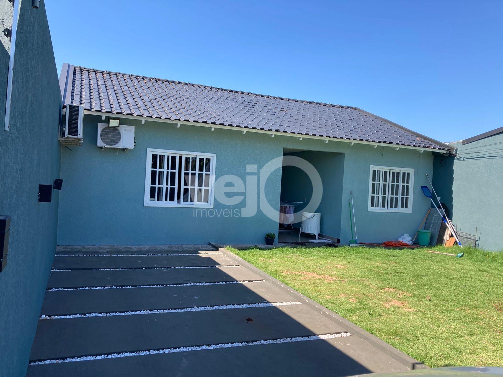 Casa no jardim curitibano IV com 96m2 construdos e 235m2 terreno com 3 quartos, banheiro social