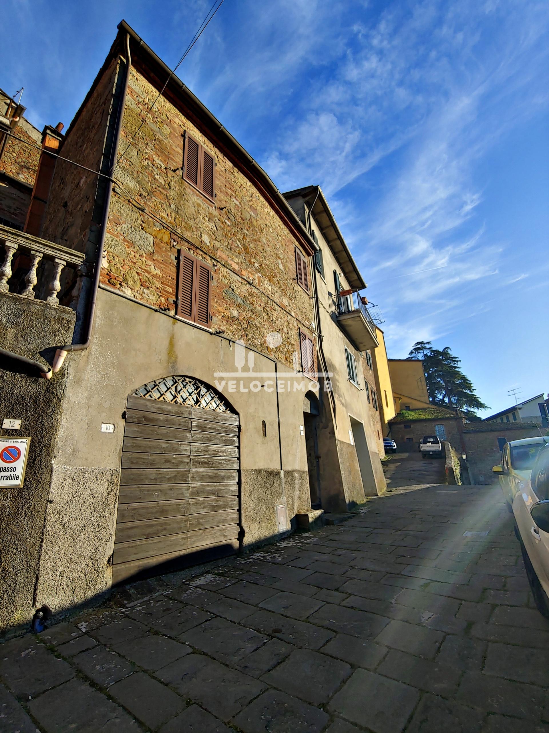Casa com Terraço e Garagem - Sinalunga Alta - Siena - Italia