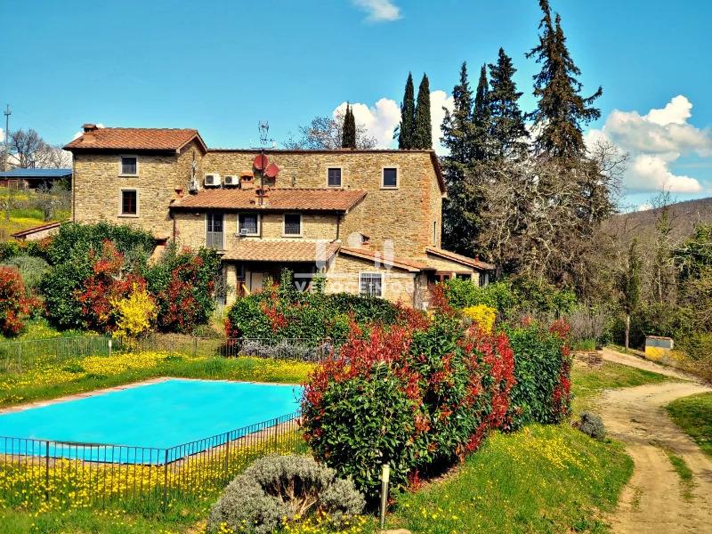 Casa Sobrado com Piscina no distrito de Molinelli em Arezzo em Siena - Itália