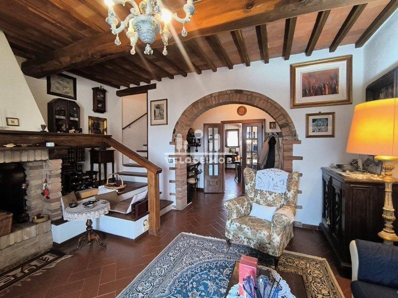 Apartamento Independente em Castelnuovo Berardenga   Siena 