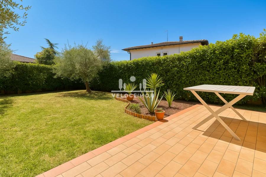 Elegante casa à venda geminada em Guazzino  Sinalunga