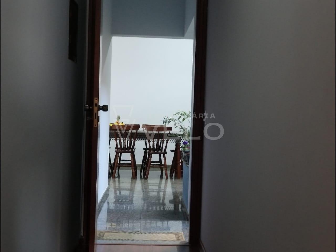 Casa à venda com 3 quartos, 250m² - Foto 10