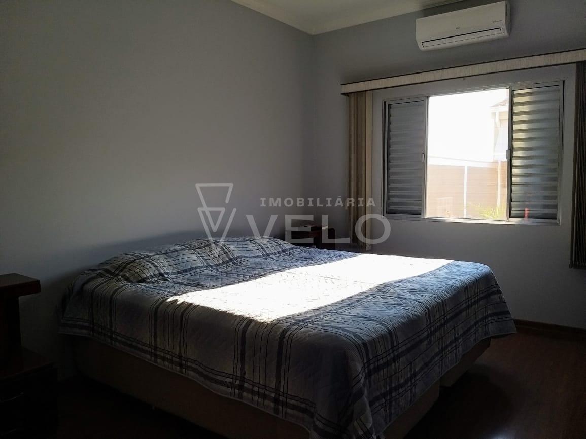 Casa à venda com 3 quartos, 250m² - Foto 13