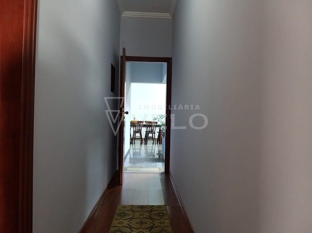 Casa à venda com 3 quartos, 250m² - Foto 11