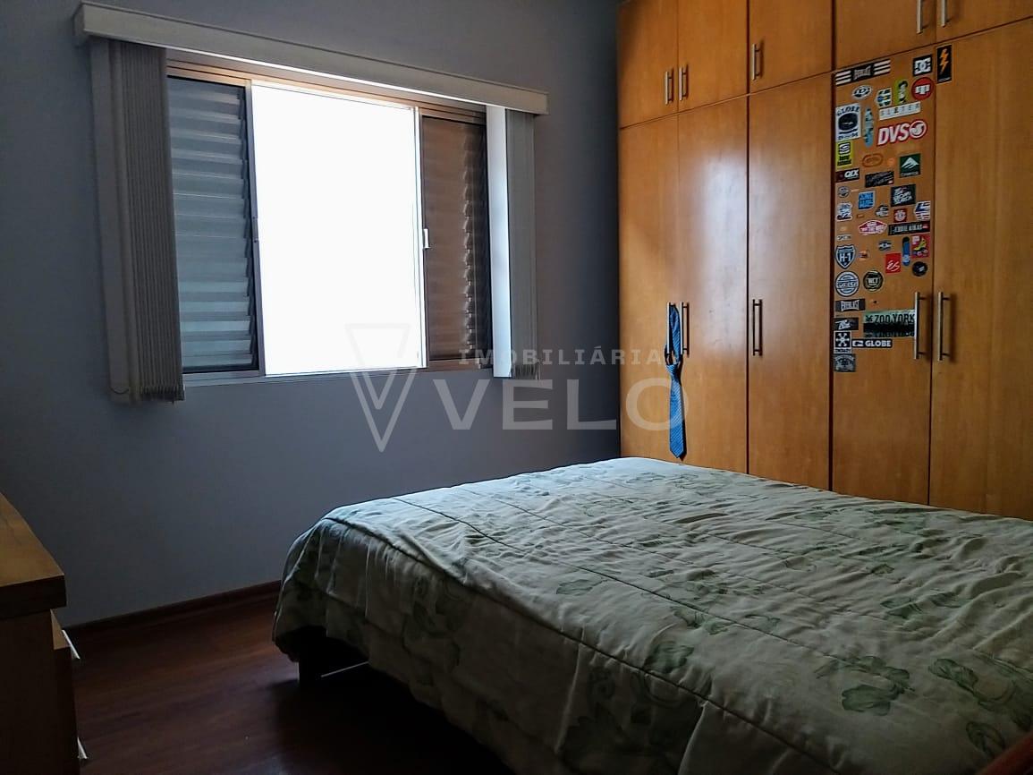 Casa à venda com 3 quartos, 250m² - Foto 14