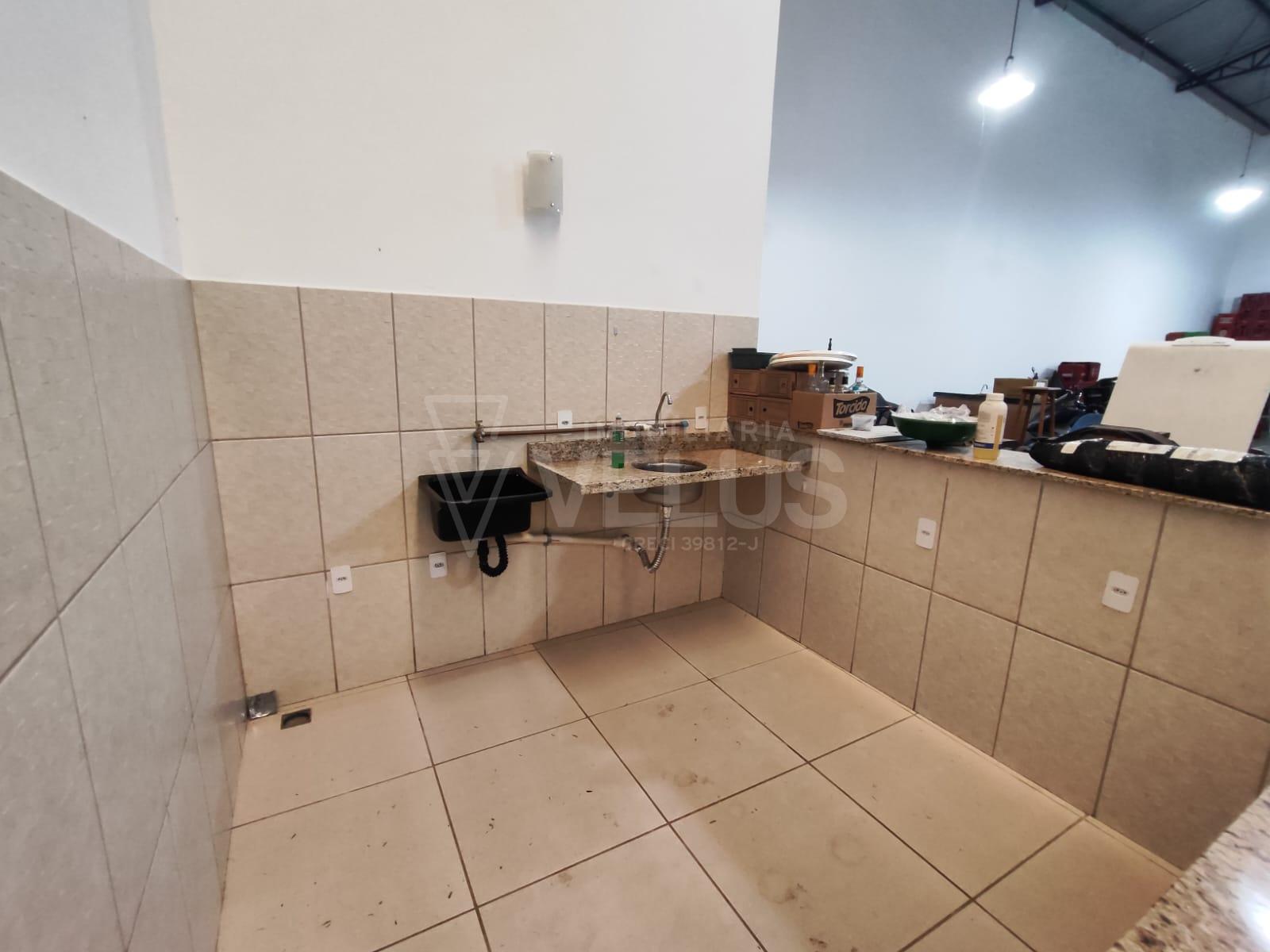 Depósito-Galpão-Armazém para alugar, 300m² - Foto 8