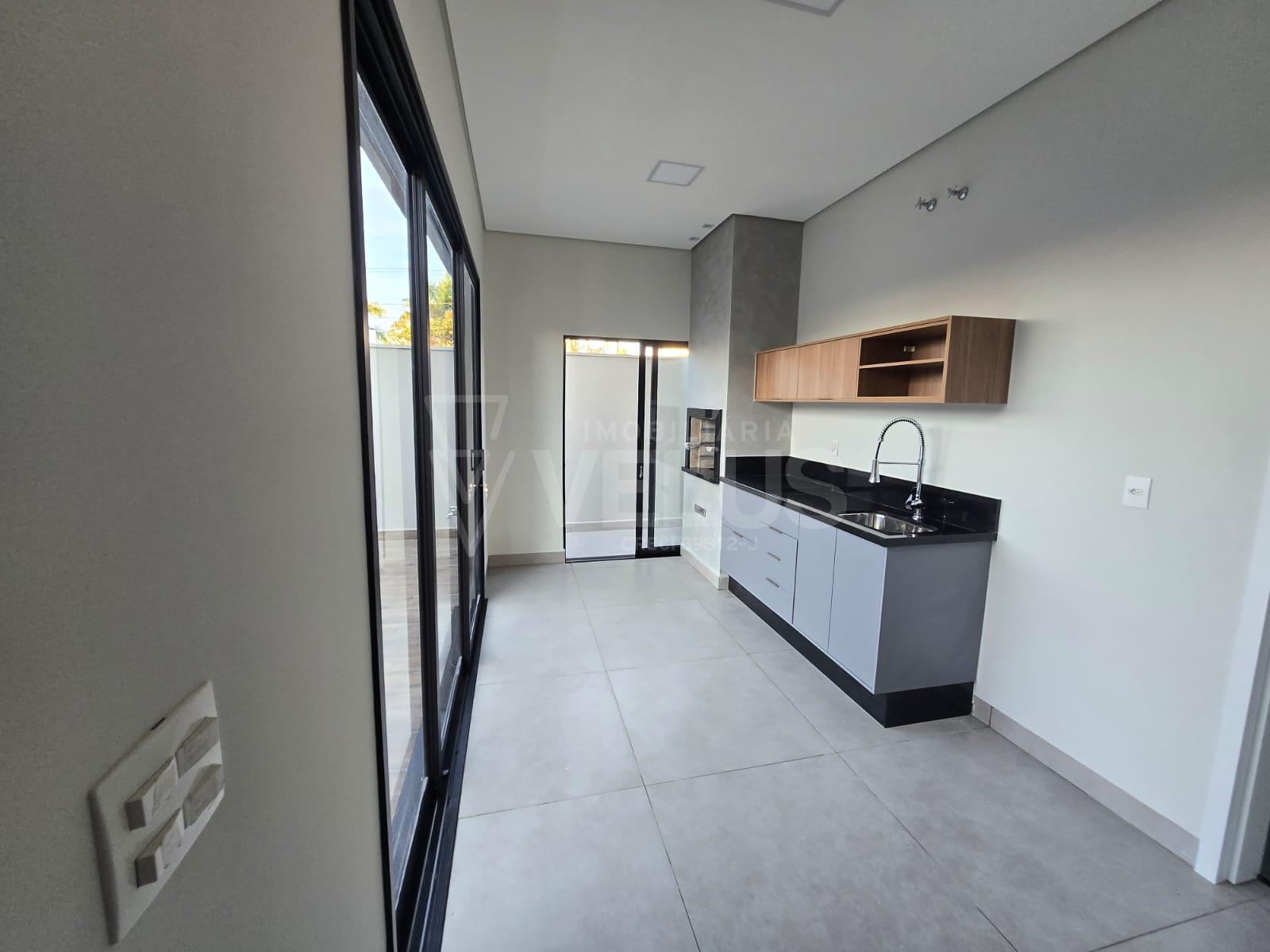 Casa de Condomínio à venda com 3 quartos, 199m² - Foto 4