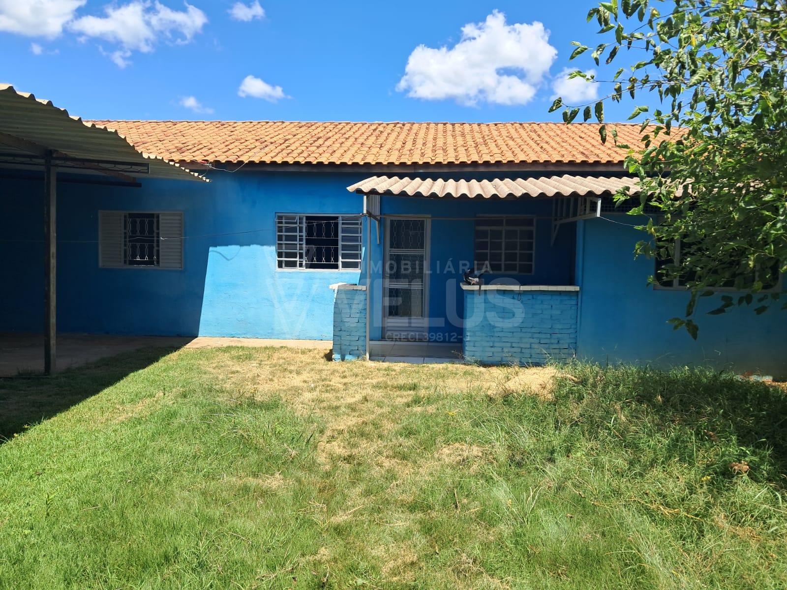 Casa com 2 dormitórios para locação, Vila Camarão, ITAPETININGA - SP