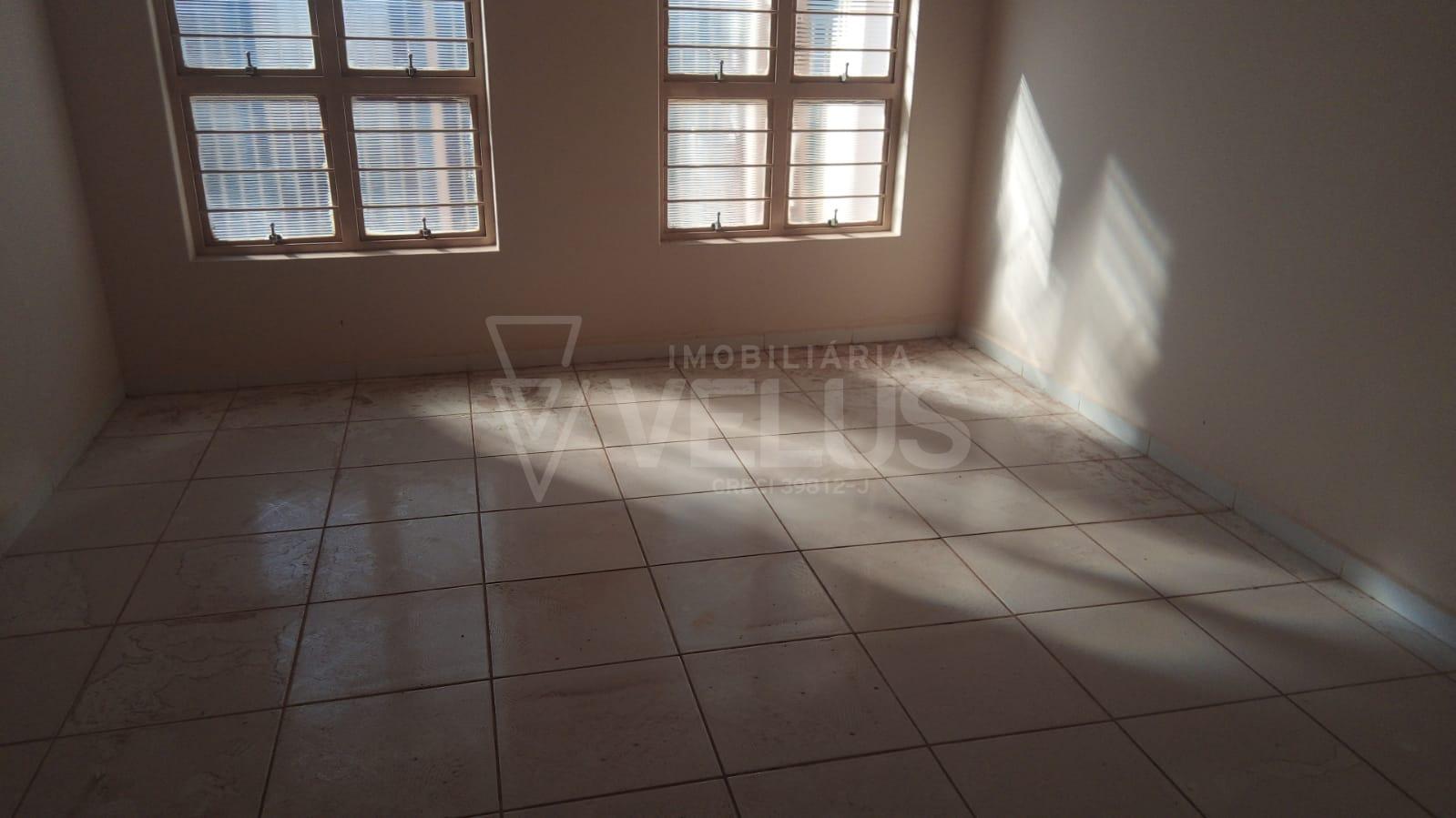 Casa com 3 dormitórios à venda, Vila Nova, ITAPETININGA - SP
