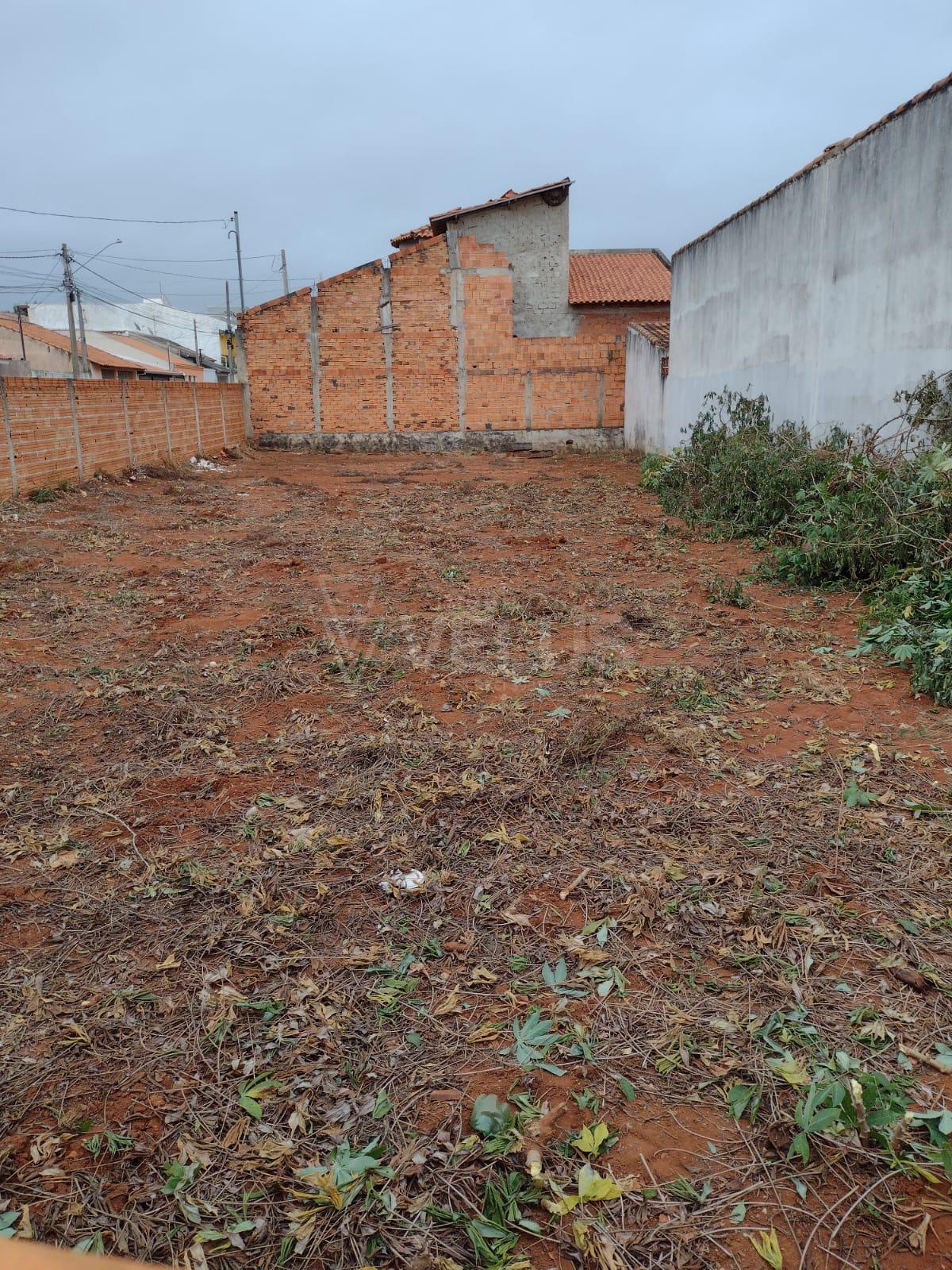 Terreno de esquina à venda, Morada do sol, ITAPETININGA - SP
