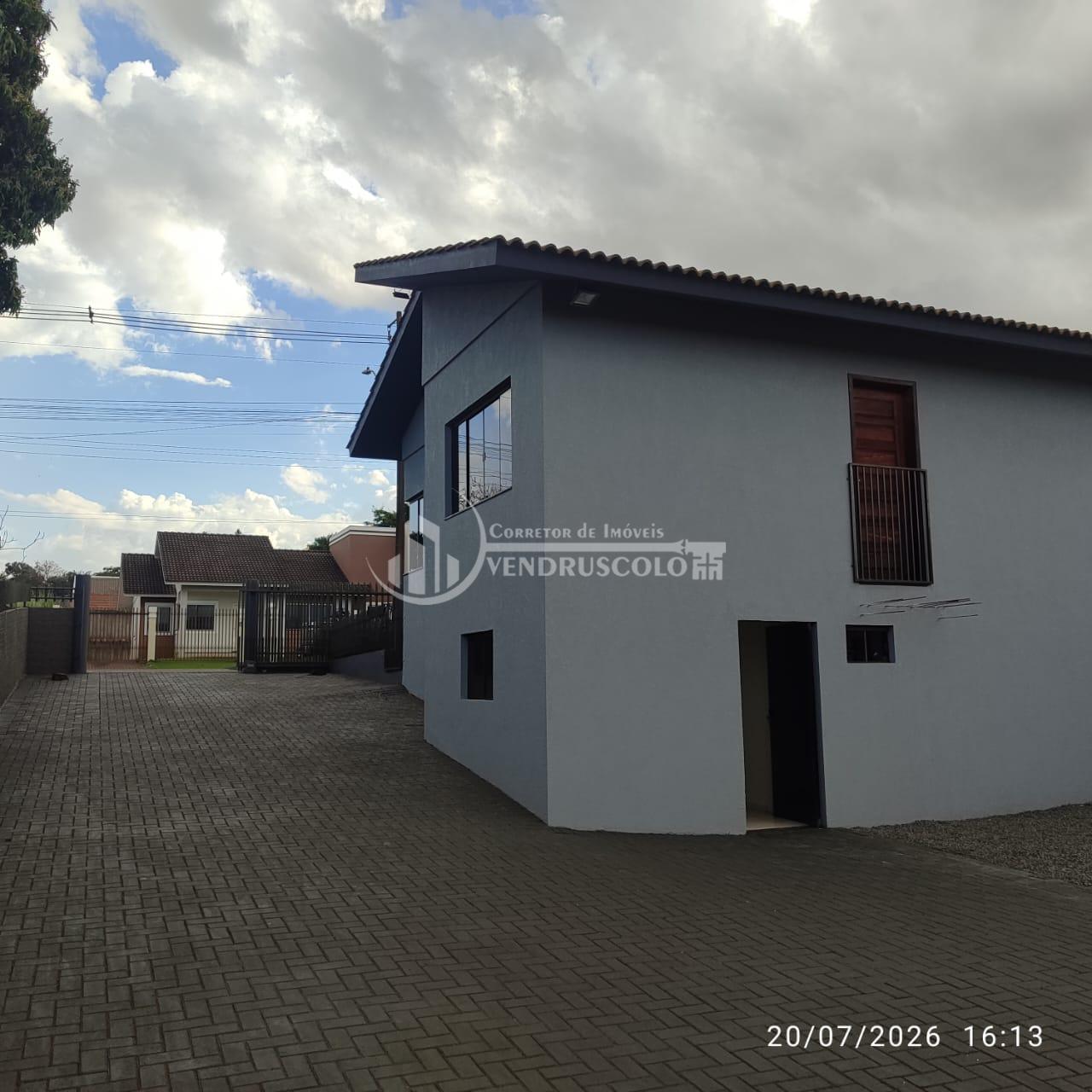 VENDE-SE LINDA CASA DE ALVENARIA, EM SÃO MIGUEL DO IGUAÇU COM 69,92 Metros.