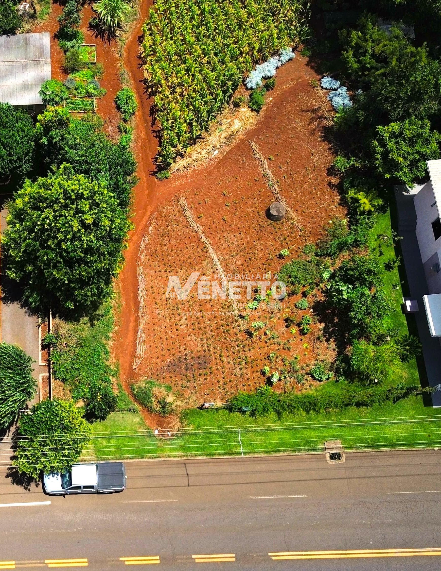 Terreno à venda na Rua Euclides Hack com 949,46 m  pronto para construir