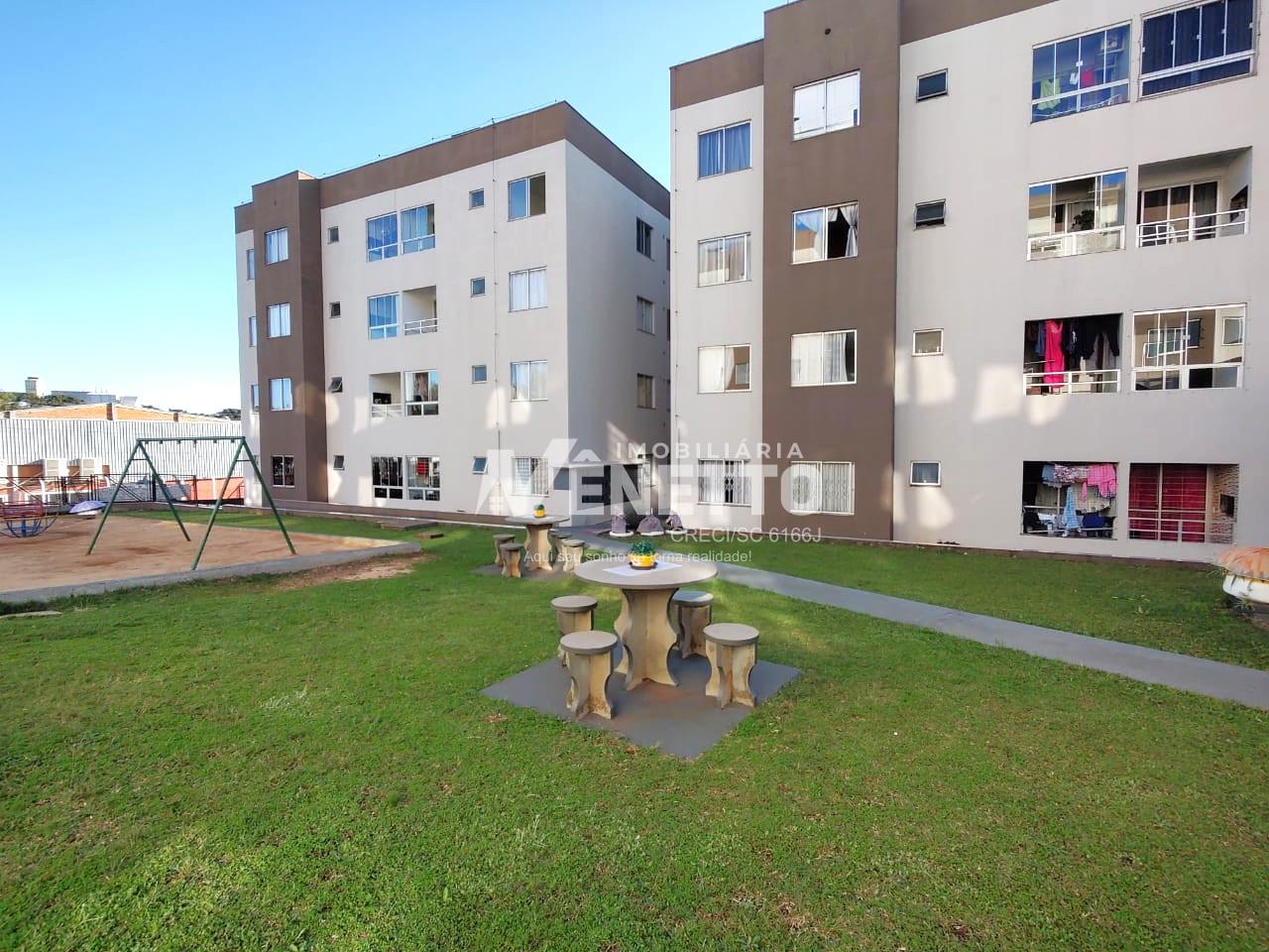 Apartamento à vendacom 2 dormitórios recém reformado no bairro Tonial