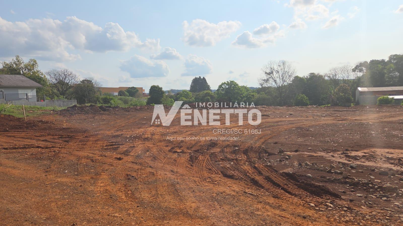 Terreno com portencial para construir um empreendimento próximo á Unoesc