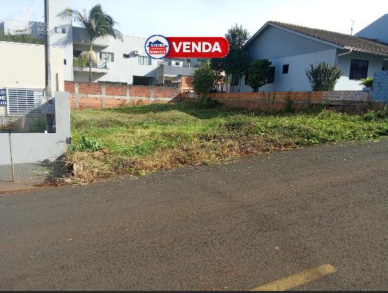 Terreno de 300,55m² - 12,35 X 24,33, localizado no Bairro Água...