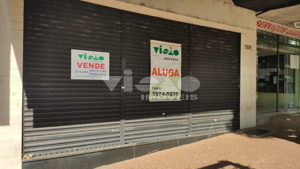 Sala comercial com aproximadamente 90m , localizada na Avenida...