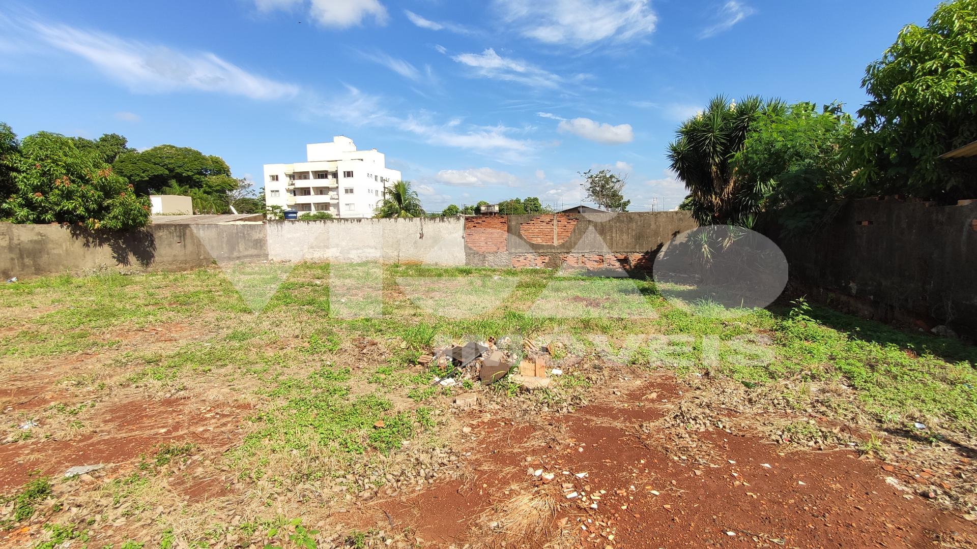 Dois terrenos medindo 450 m? cada um, 15x30, a venda localizad...