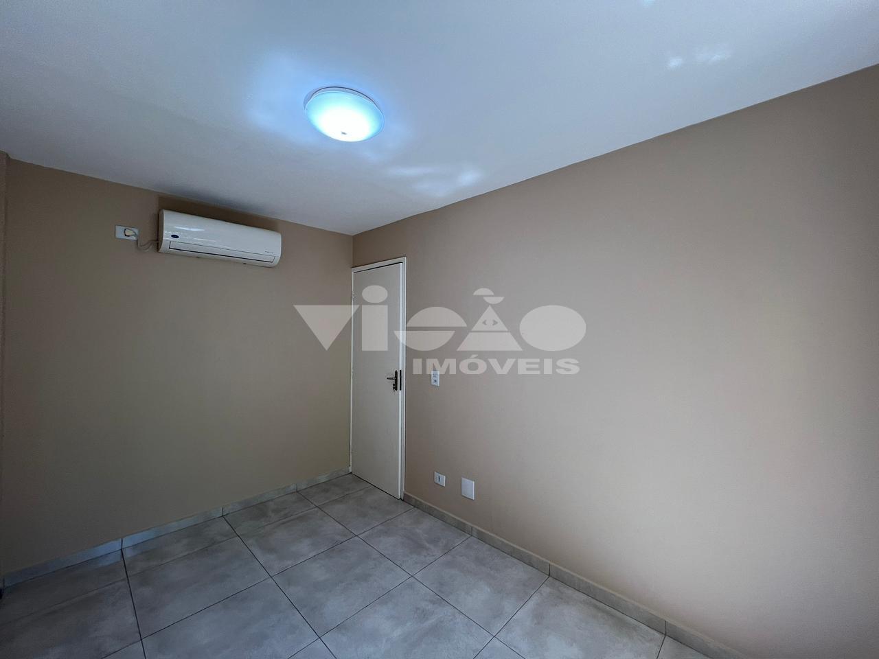 Apartamento com 2 Quartos e Cozinha Planejada no Residencial Abaeté, Foz do IguaçuPR Visão Imóveis