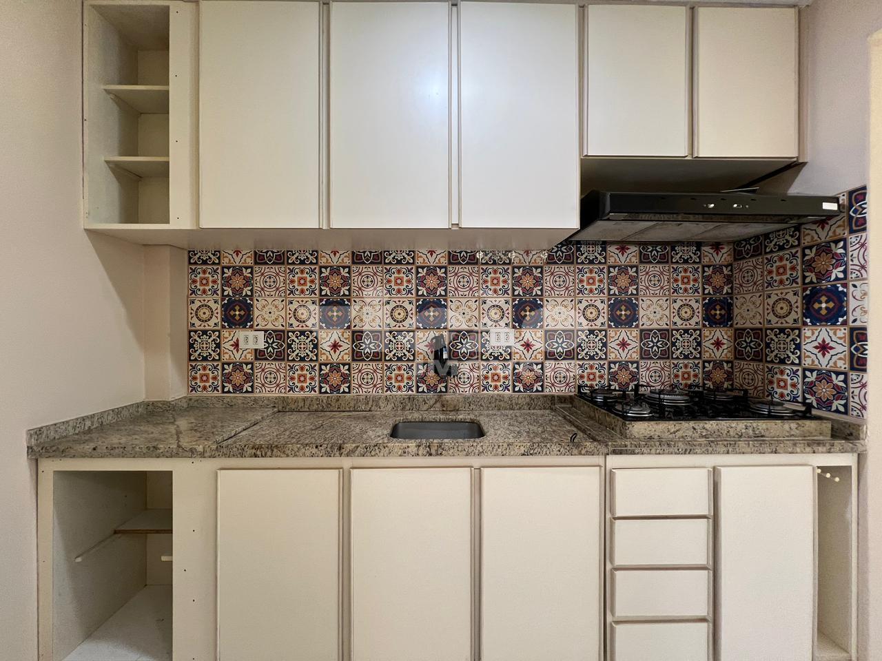 Apartamento com 2 Quartos e Cozinha Planejada no Residencial Abaeté, Foz do IguaçuPR Visão Imóveis