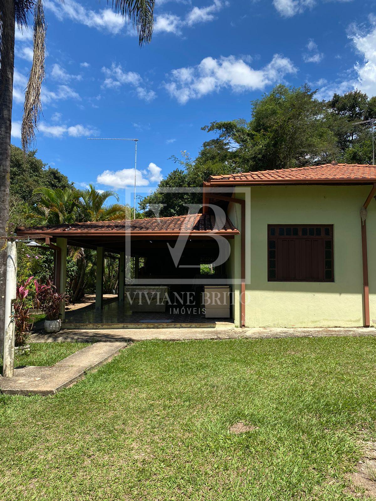 S?tio a venda, na cidade de Florestal, com uma ?rea verde exub...