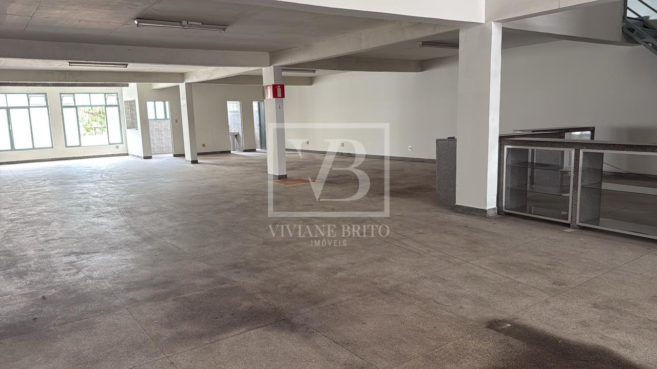 Loja para loca??o, com 280m2 mais 164m2 de mezanino no Centro,...