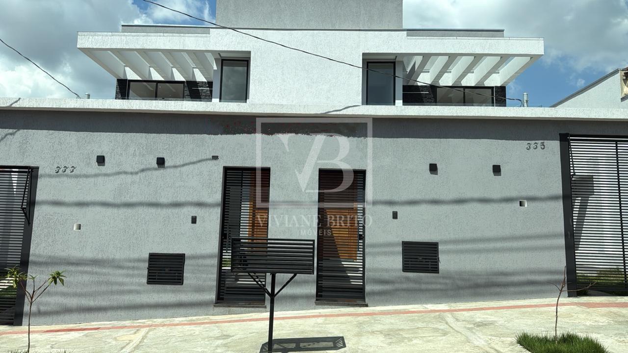 Casa à venda no bairro Espírito Santo, 2 andares, suíte, pé-di...