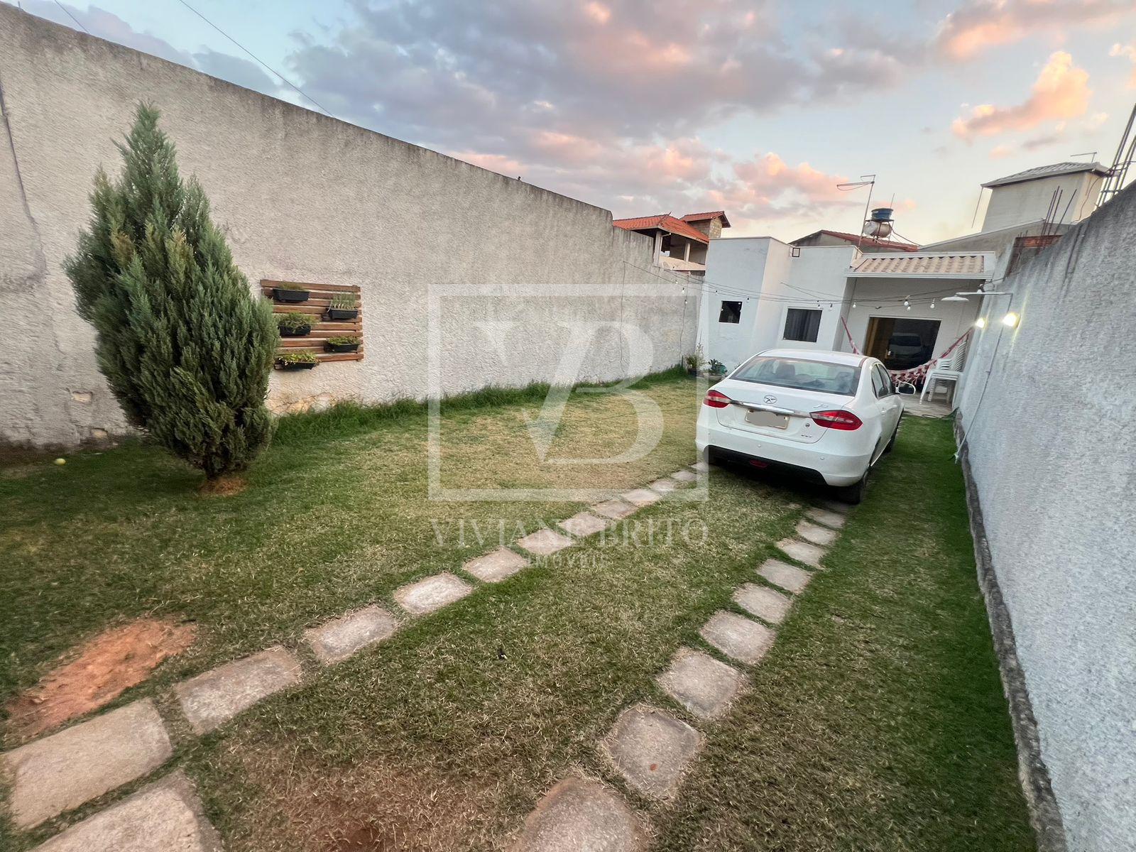 Casa à venda na região da Vargem das Flores em Betim