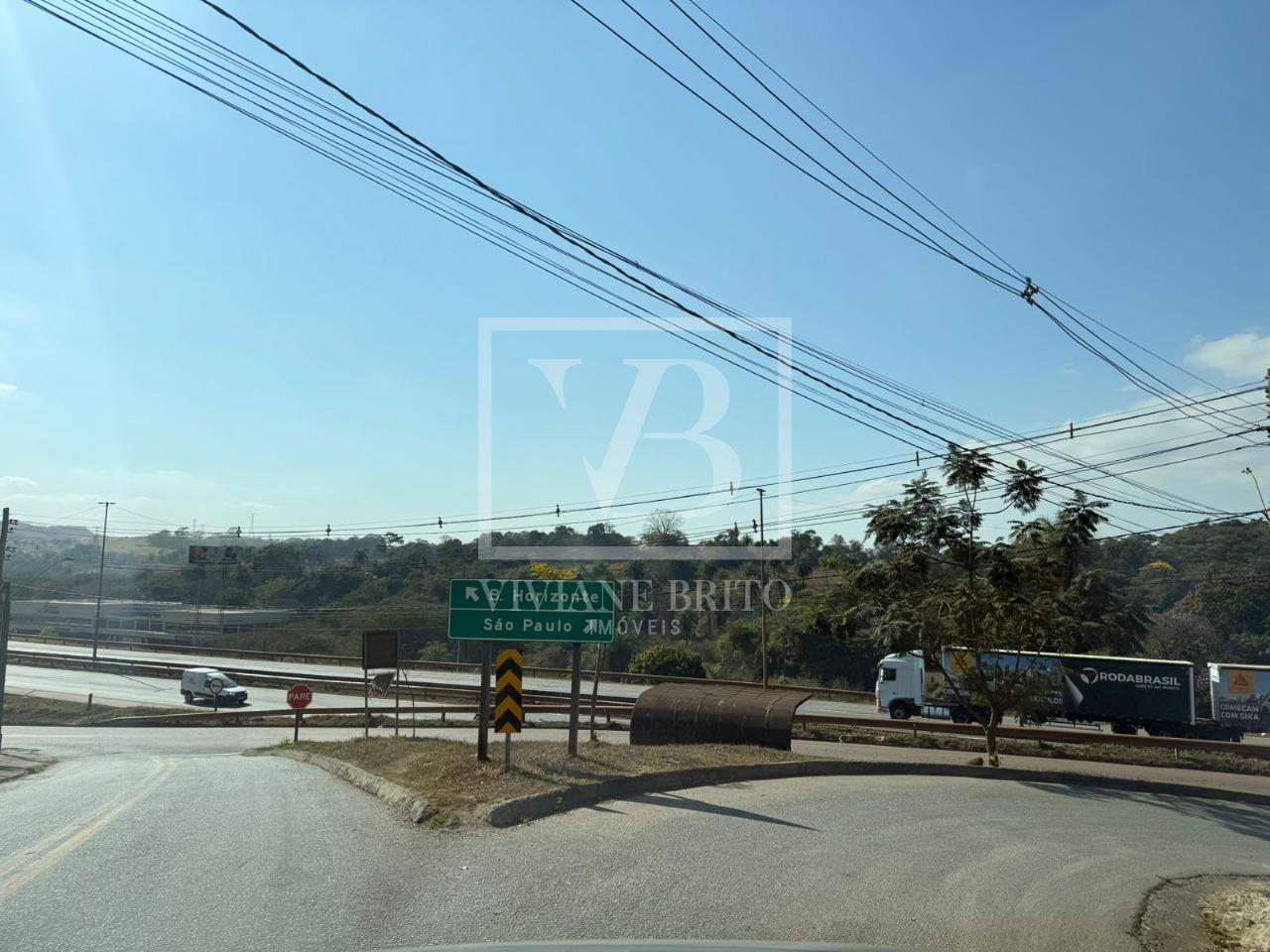 Lote de 4.960 m  à venda em frente à Fernão Dias, próximo ao a...