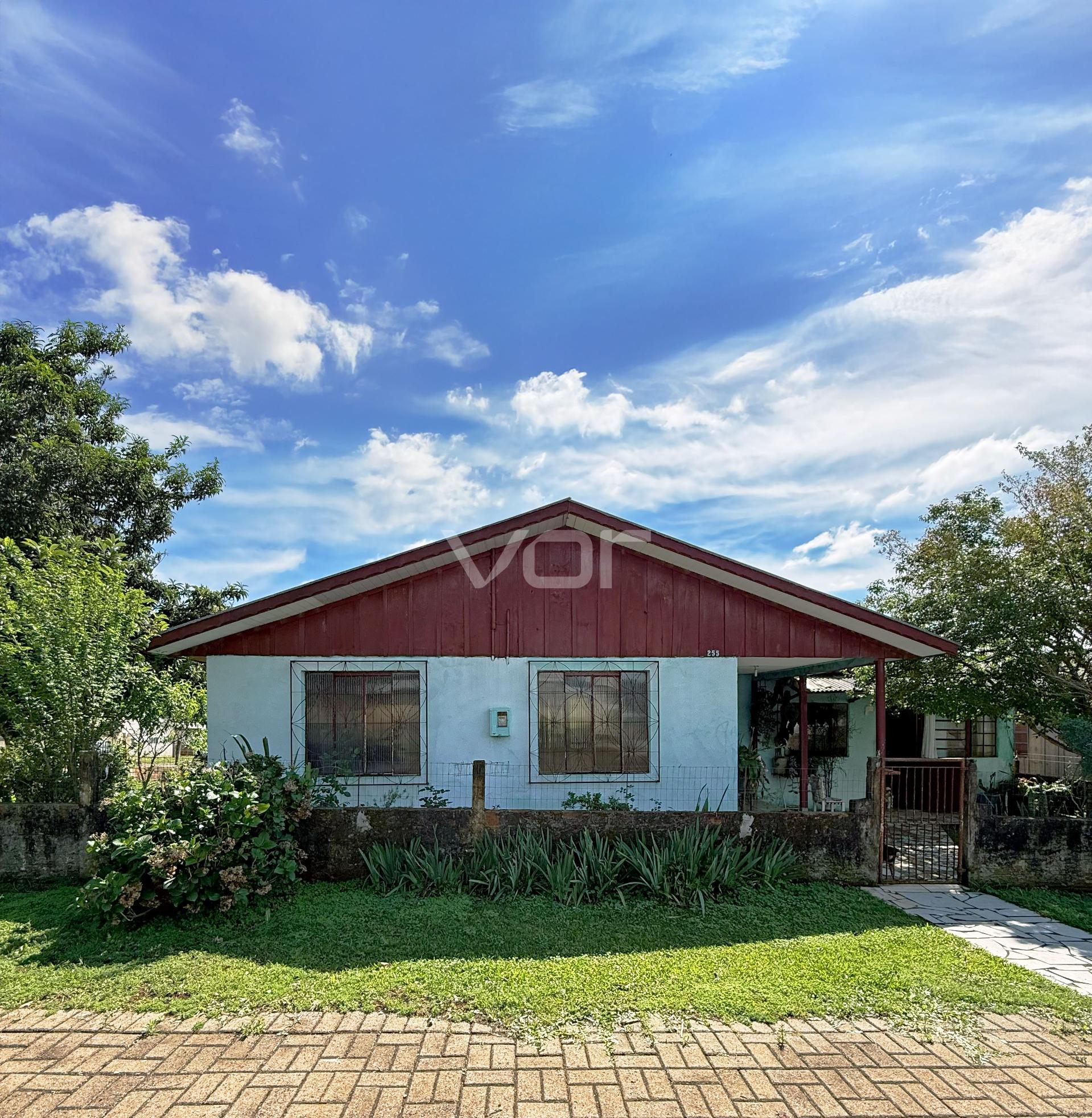 Oportunidade única, casa á venda em Abelardo Luz, com terreno de esquina 600m2