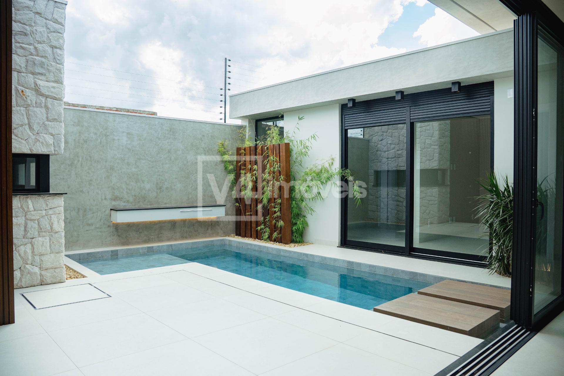 Casa à venda no bairro Colinas Tropical, CASCAVEL - PR