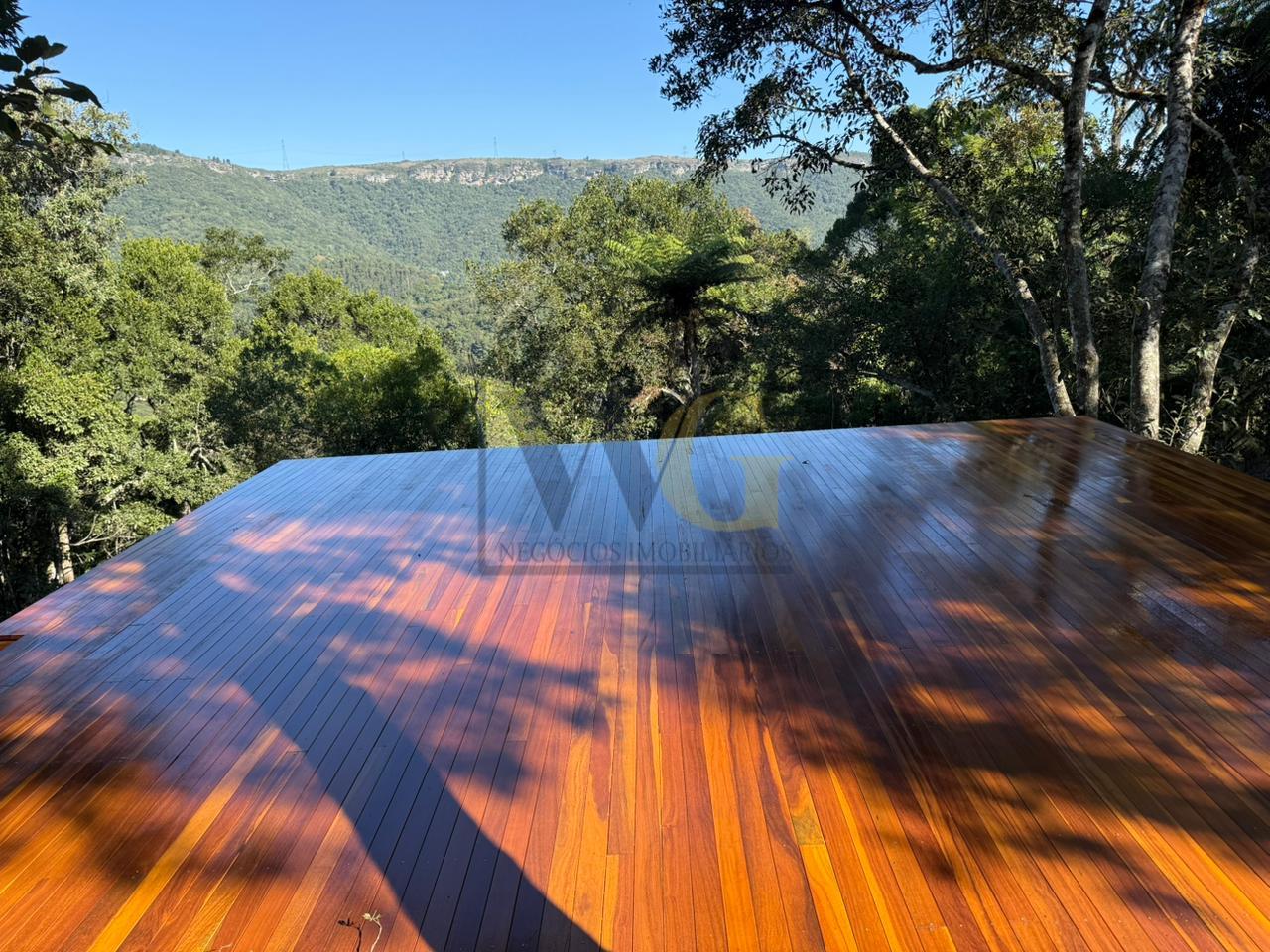 Terreno à Venda  20.000 m  com Vista para as Montanhas