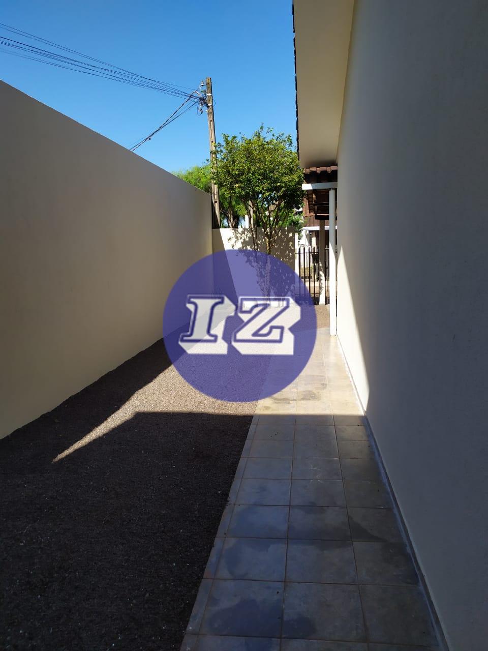 VENDE-SE CASA EM CONDOMÍNIO NO COUNTRY